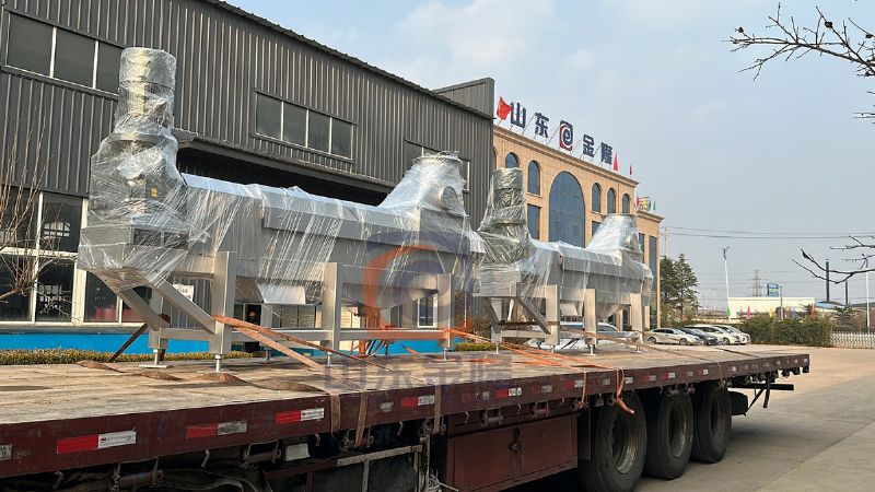 250双螺旋挤浆机——茶叶渣脱水设备02.jpg